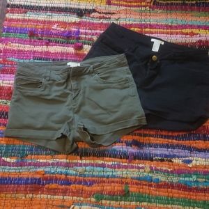 2 pairs of H&M shorts